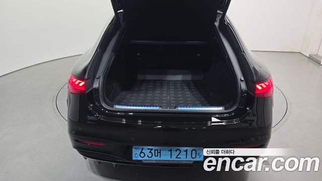 Mercedes-Benz EQS 2022 — photo 31