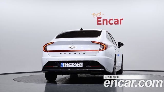 Hyundai Sonata 2022 — photo 4