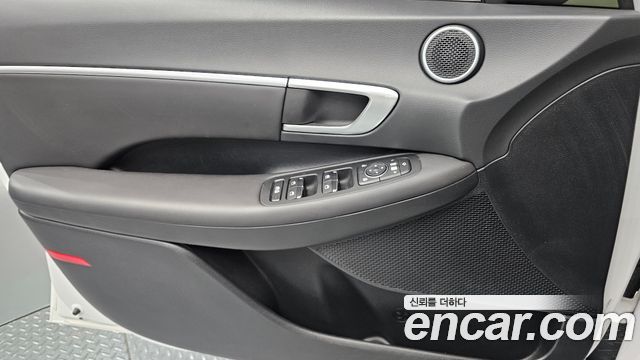 Hyundai Sonata 2022 — photo 14