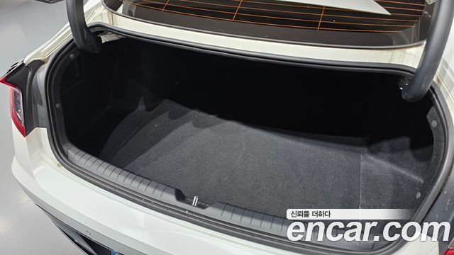 Hyundai Sonata 2022 — photo 32