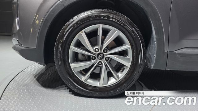 Hyundai Santafe 2019 — photo 5