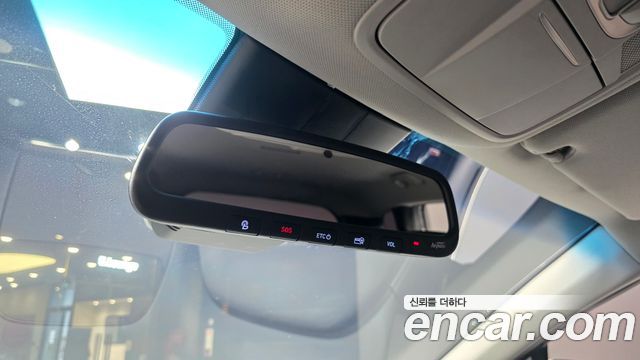 Hyundai Santafe 2019 — photo 18