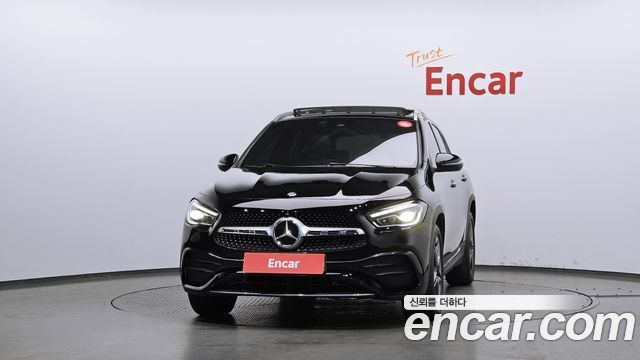 Mercedes-Benz GLA-Class 2020 — photo 3