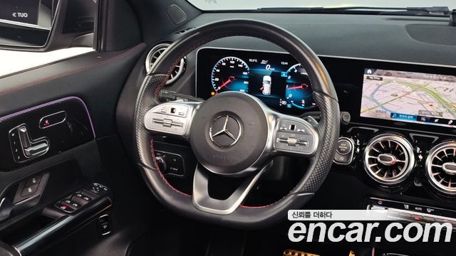 Mercedes-Benz GLA-Class 2020 — photo 13