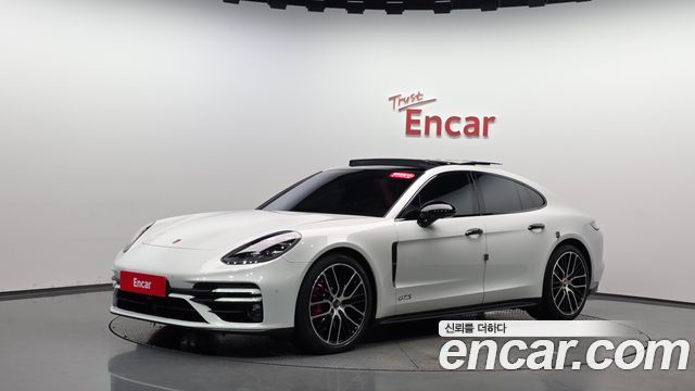 Porsche Panamera 2021 — photo 40