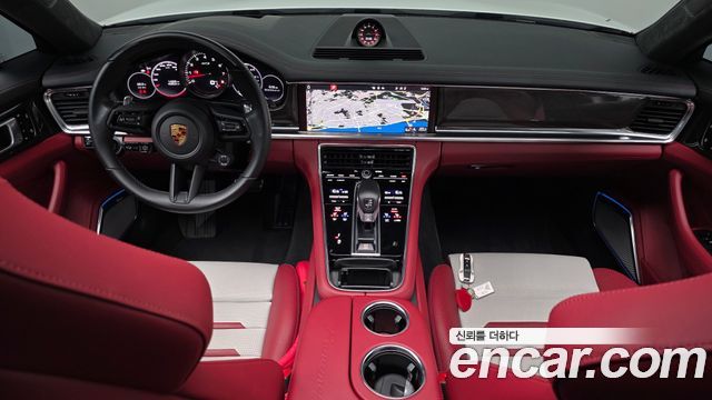 Porsche Panamera 2021 — photo 10