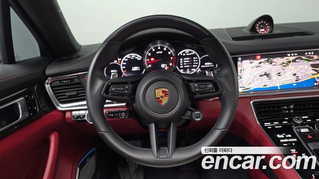Porsche Panamera 2021 — photo 18