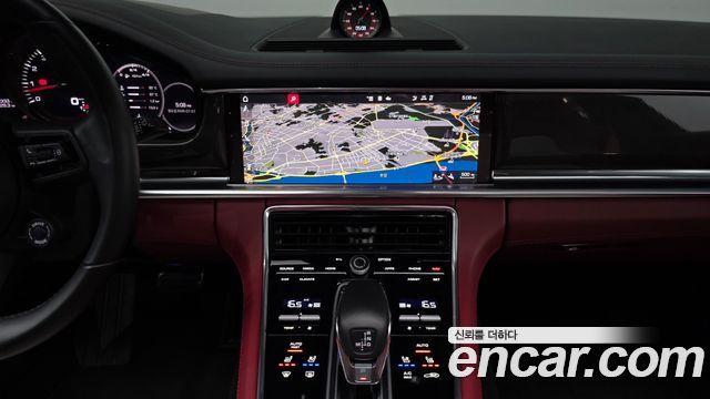 Porsche Panamera 2021 — photo 19
