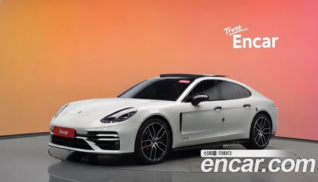 Porsche Panamera 2021 — photo 1