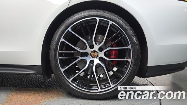 Porsche Panamera 2021 — photo 7