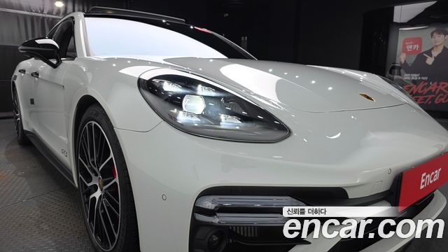Porsche Panamera 2021 — photo 8