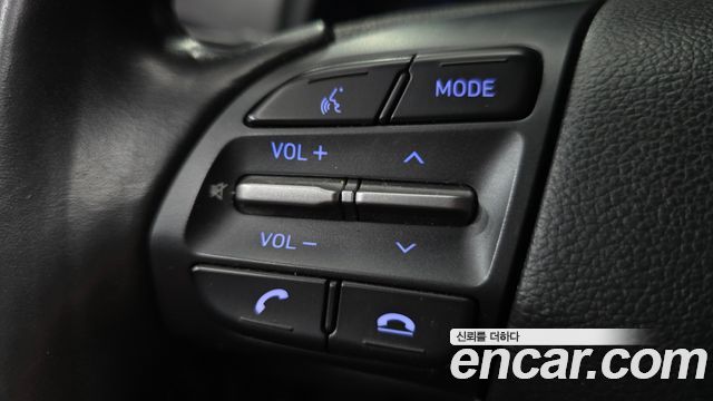 Hyundai Kona 2018 — photo 29