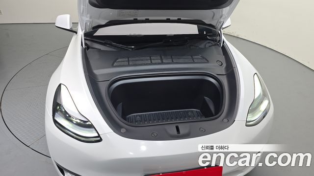 Tesla Model Y 2024 — photo 6