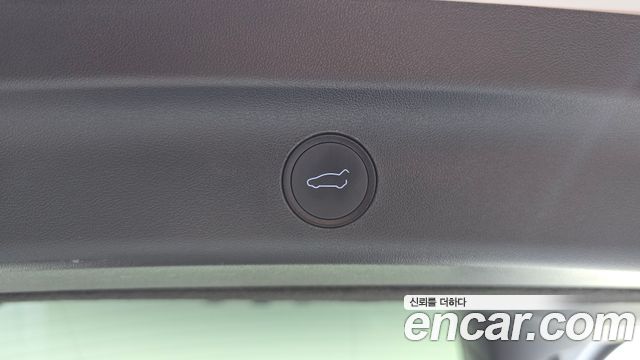 Tesla Model Y 2024 — photo 20