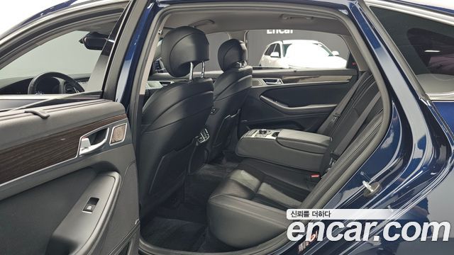 Genesis G80 2020 — photo 12