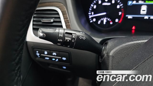 Genesis G80 2020 — photo 15