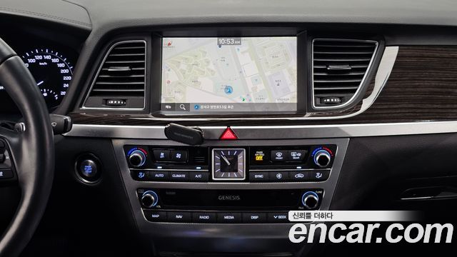 Genesis G80 2020 — photo 17