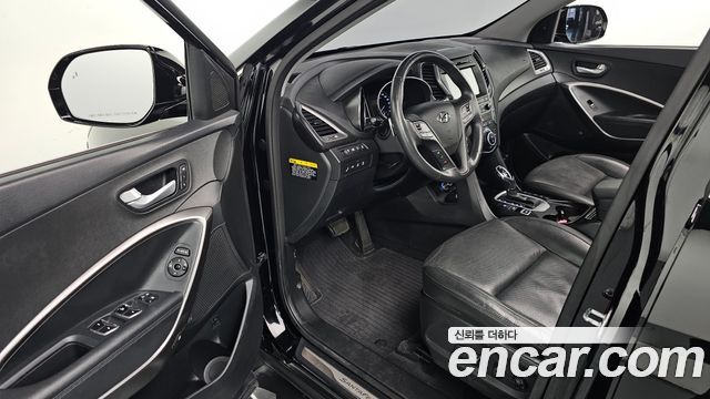 Hyundai Santafe 2016 — photo 13