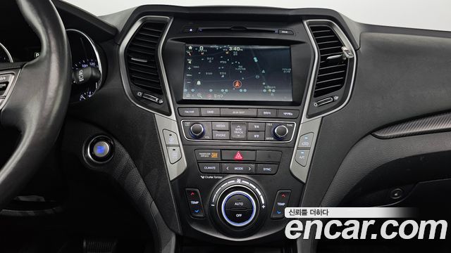 Hyundai Santafe 2016 — photo 19