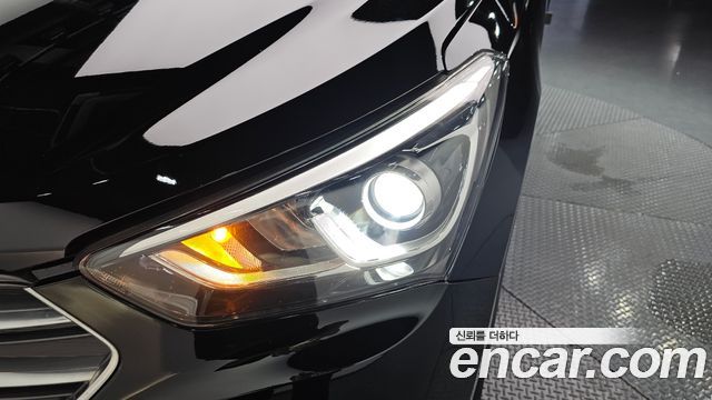 Hyundai Santafe 2016 — photo 8