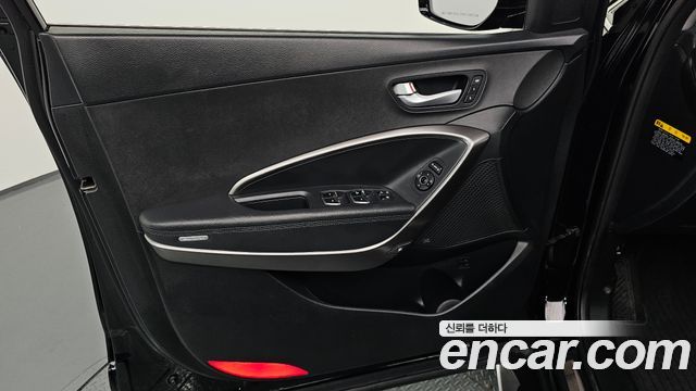 Hyundai Santafe 2016 — photo 14