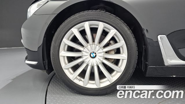 BMW 7-Series 2016 — photo 5