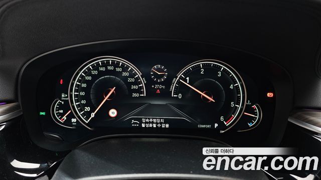 BMW 5-Series 2018 — photo 8