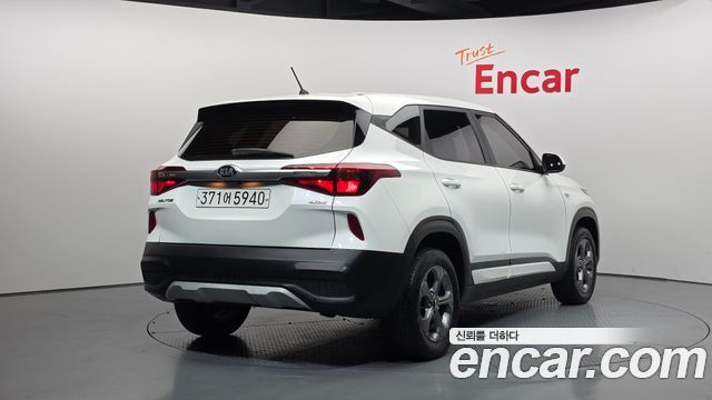Kia Seltos 2022 — photo 2