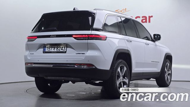 Jeep Cherokee 2023 — photo 2