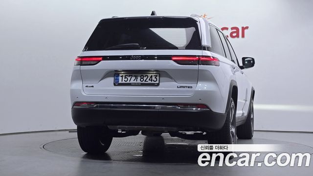 Jeep Cherokee 2023 — photo 4