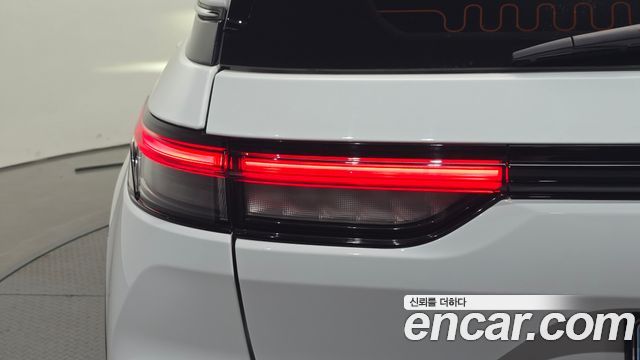 Jeep Cherokee 2023 — photo 9