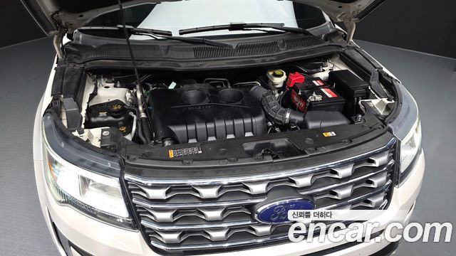 Ford Explorer 2017 — photo 6