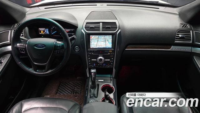 Ford Explorer 2017 — photo 7