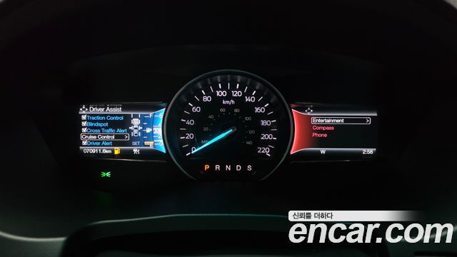 Ford Explorer 2017 — photo 8