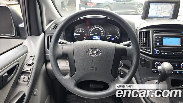 Hyundai Starex 2021 — photo 12