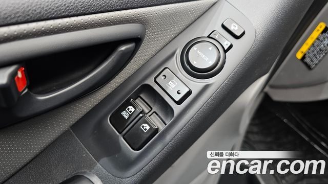 Hyundai Starex 2021 — photo 13