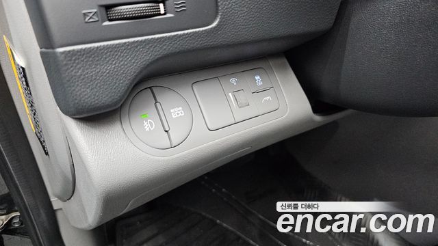 Hyundai Starex 2021 — photo 14