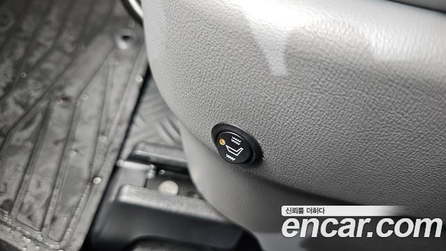 Hyundai Starex 2021 — photo 17
