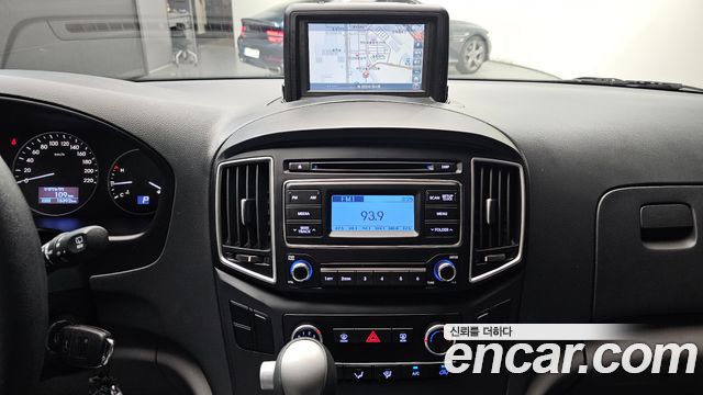 Hyundai Starex 2021 — photo 19