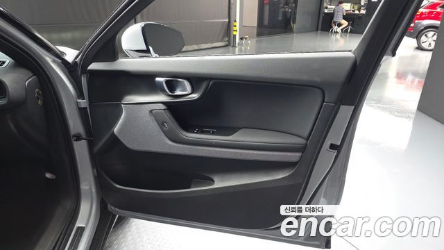 Polestar Polestar 2 2023 — photo 14