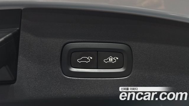 Polestar Polestar 2 2023 — photo 27
