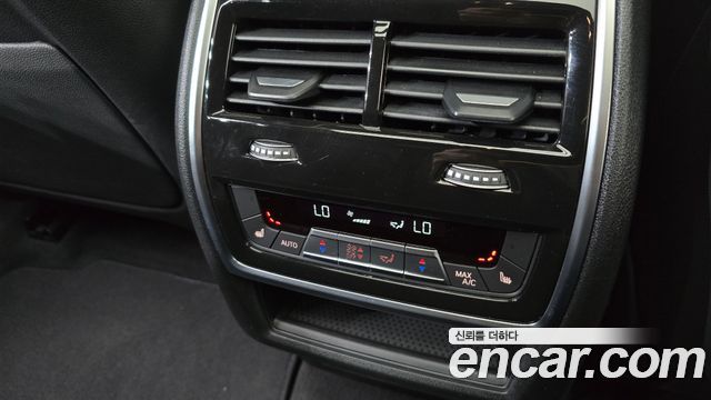 BMW X6 2025 — photo 31