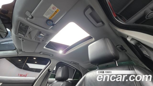 Jaguar XF 2012 — photo 11