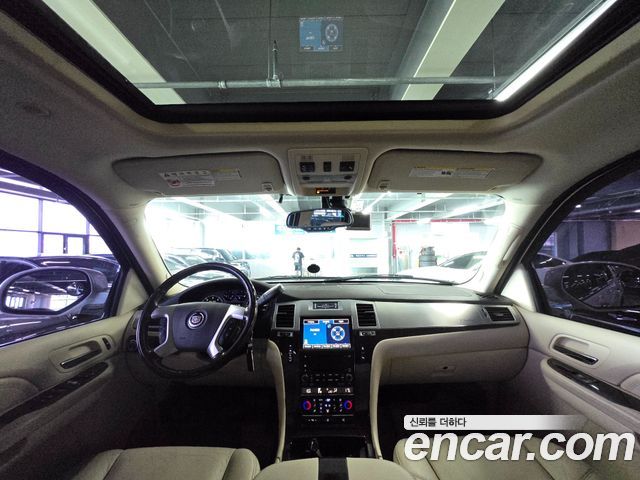 Cadillac Escalade 2008 — photo 8