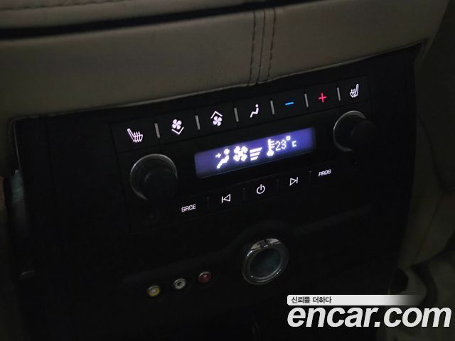 Cadillac Escalade 2008 — photo 16