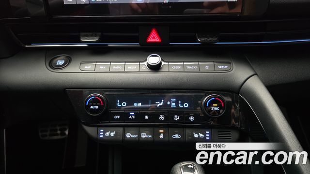 Hyundai AVANTE 2022 — photo 23