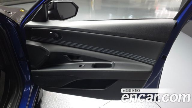 Hyundai AVANTE 2022 — photo 14