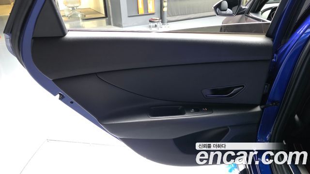 Hyundai AVANTE 2022 — photo 15