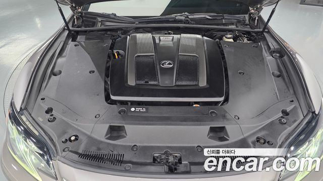 Lexus LS 2019 — photo 6