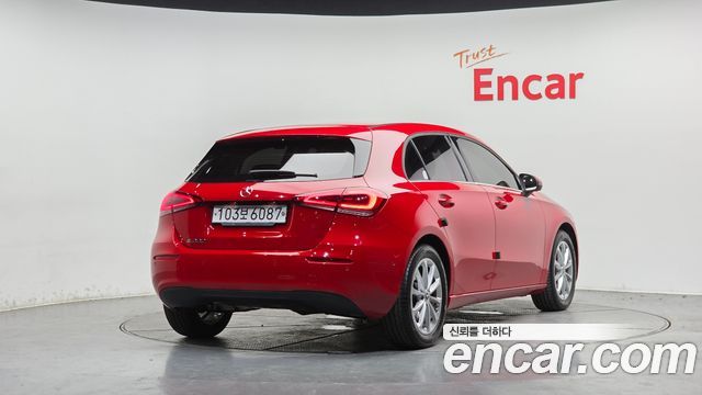Mercedes-Benz A-Class 2019 — photo 2